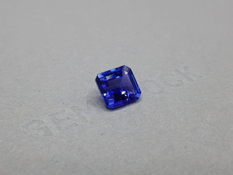 Танзанит цвета Royal blue в огранке октагон 4,35 карата Изображение №2