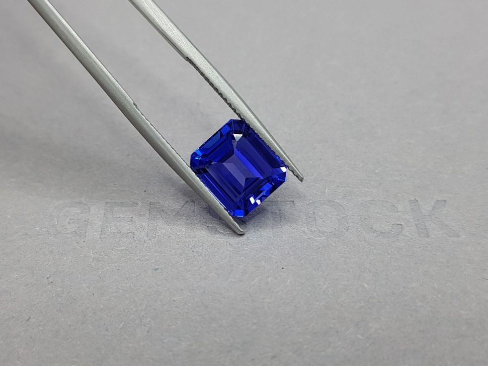 Танзанит цвета Royal blue в огранке октагон 4,35 карата Изображение №4