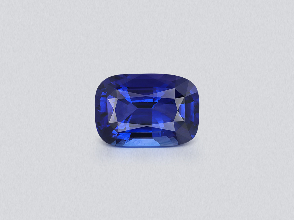 Лот №1. Негретый Royal Blue сапфир в огранке кушон 6,61 карат, Шри-Ланка Изображение №1