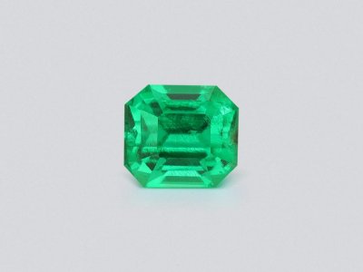 Изумруд Vivid Green в огранке октагон 1,06 карата, Панджшер photo