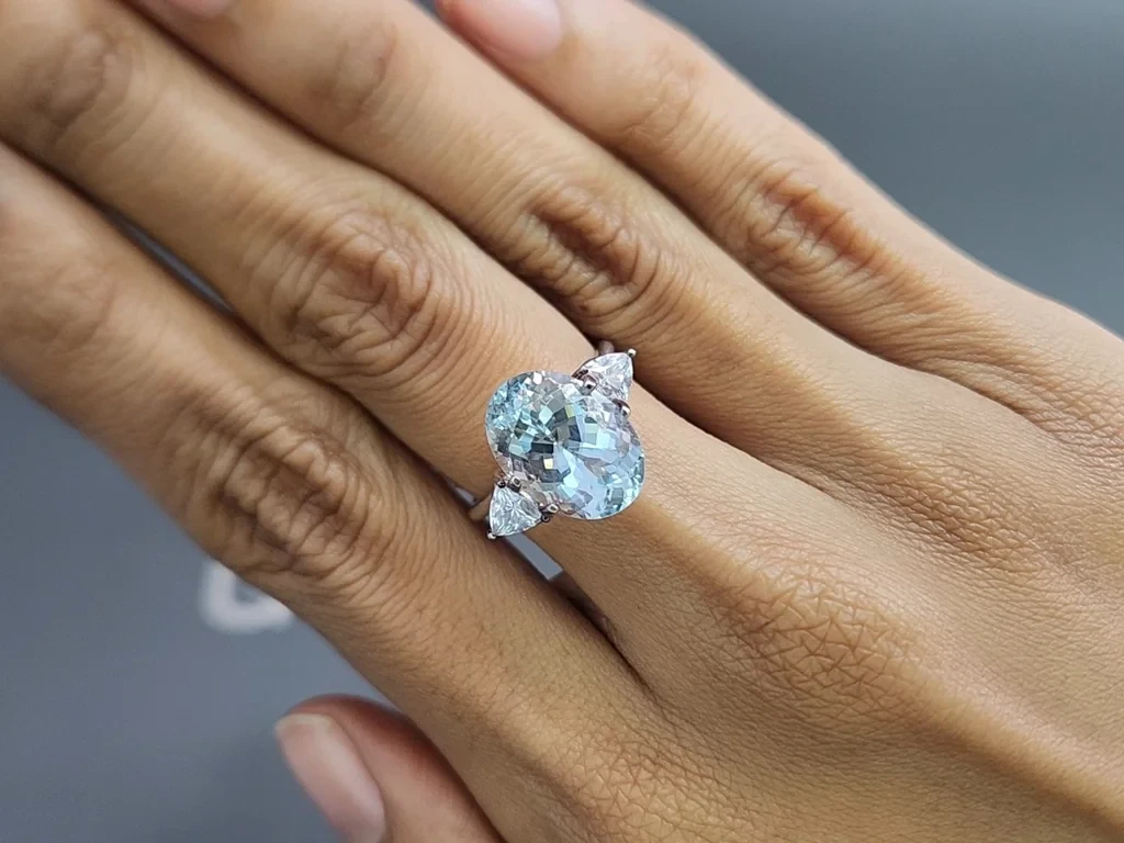 Аквамарин в огранке овал 5,38 карат, Мадагаскар  Изображение №5