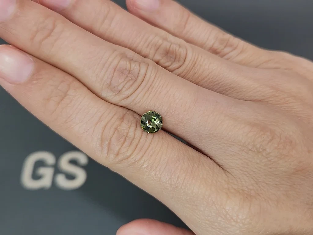 Негретый сапфир Teal в огранке круг 1,04 карат, Мадагаскар Изображение №2