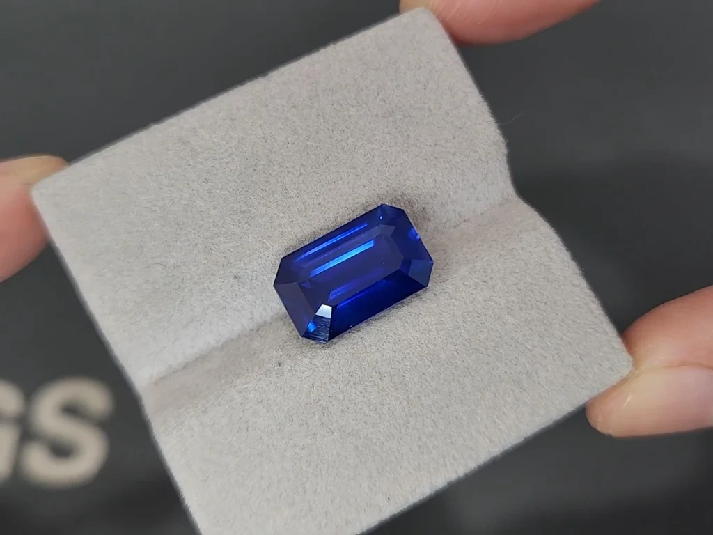 Сапфир Royal Blue в огранке октагон 8,40 карат, Шри-Ланка Изображение №4