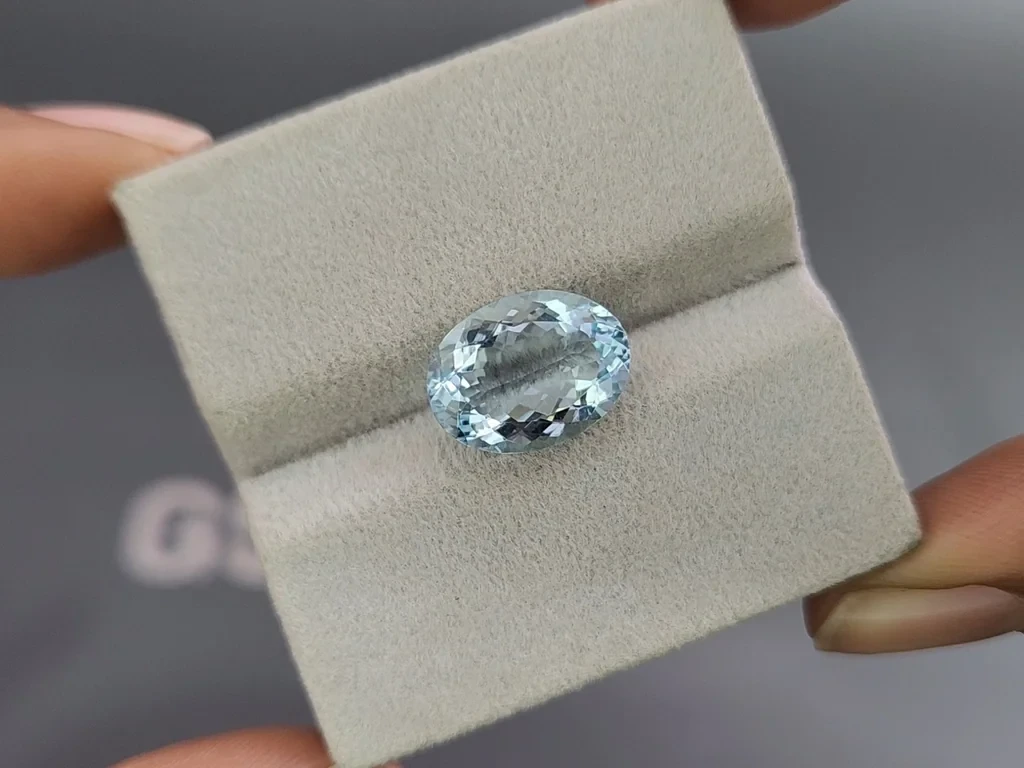 Аквамарин в огранке овал 4,69 карат, Мадагаскар  Изображение №4