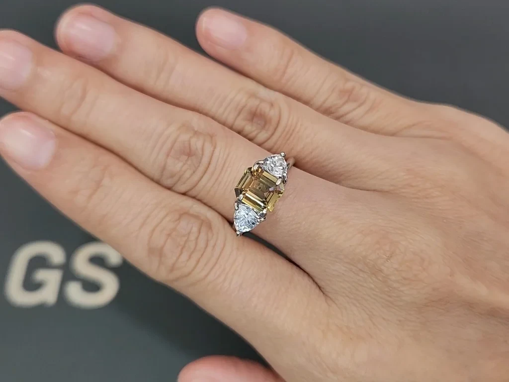 Негретый сапфир Teal в огранке октагон 1,63 карат, Шри-Ланка Изображение №5