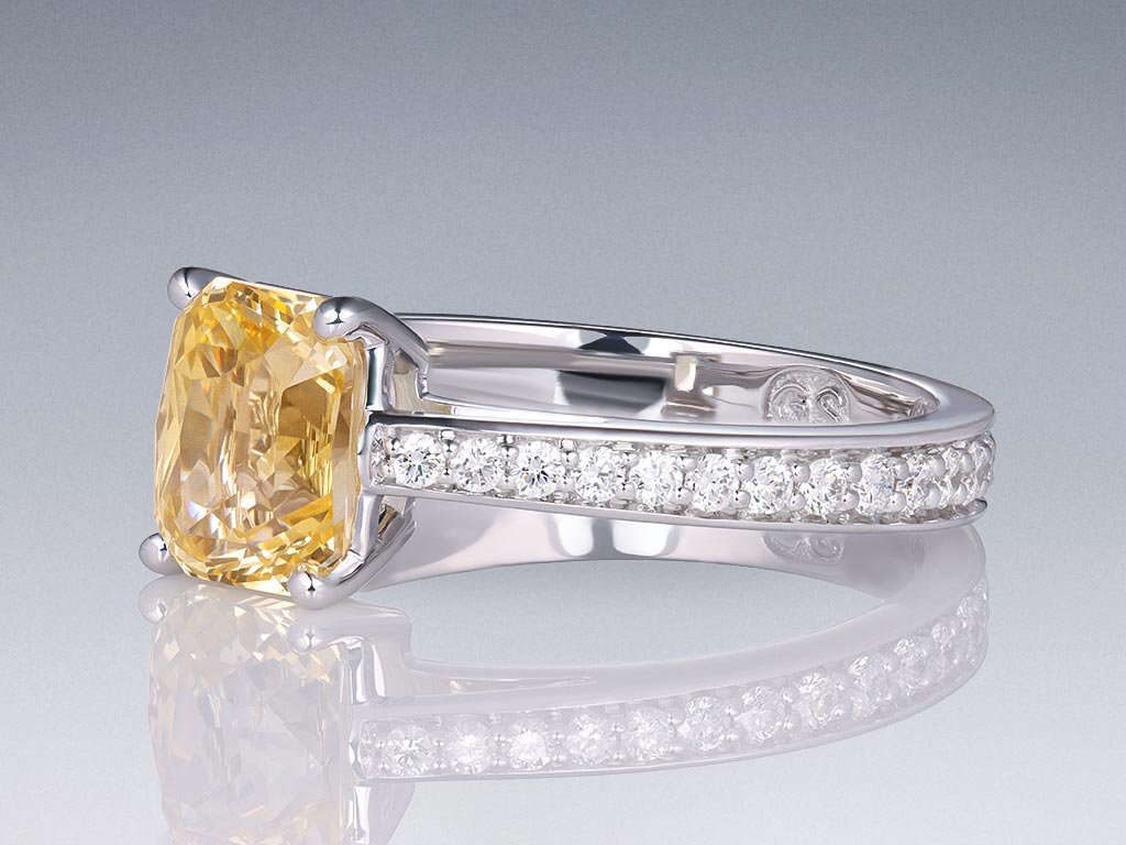 Кольцо с золотым сапфиром 2,06 карат и бриллиантами в белом золоте 750 пробы Изображение №3