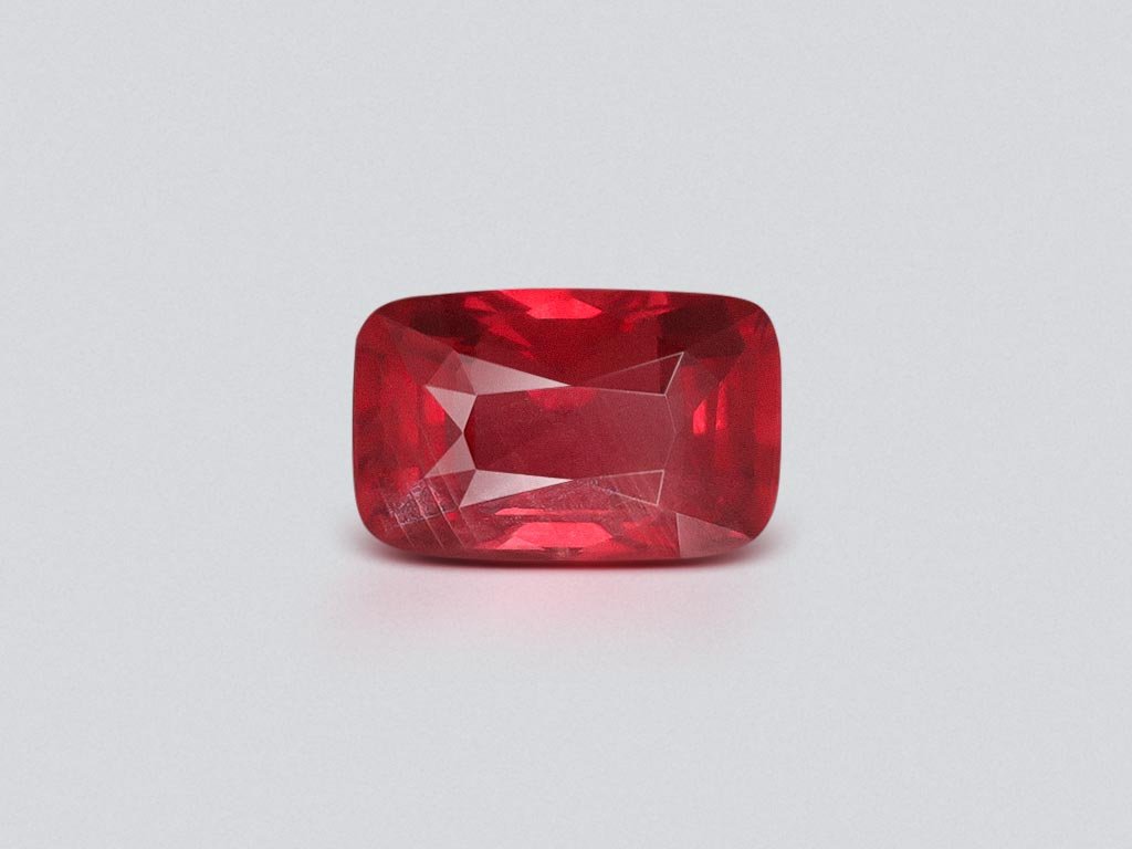 Негретый рубин Vivid Red в огранке кушон 2,09 карата, Мозамбик Изображение №1