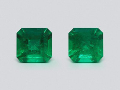 Пара колумбийских изумрудов цвета Muzo Green 2,38 карат photo