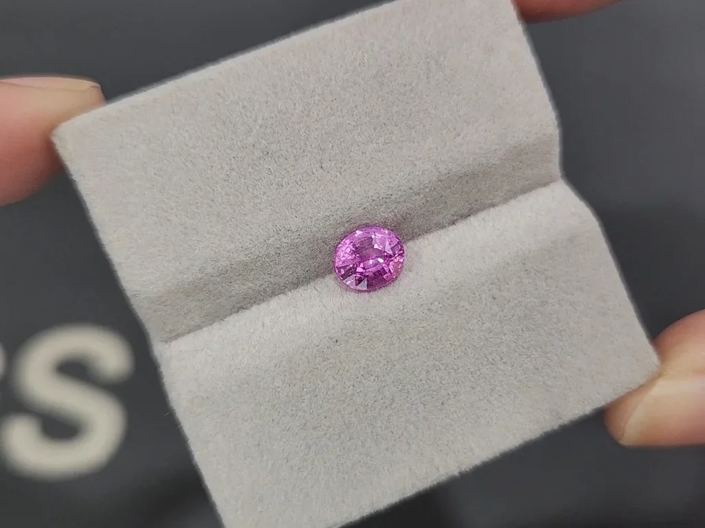Сапфир Baby Pink в огранке овал 1,13 карат, Мадагаскар  Изображение №4