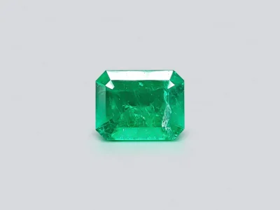 Яркий колумбийский изумруд Vivid Green в огранке октагон 1,66 карат photo