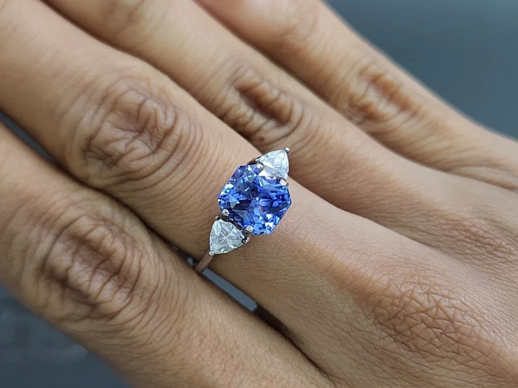 Синий сапфир в огранке радиант 3,36 карата, Шри-Ланка Изображение №5