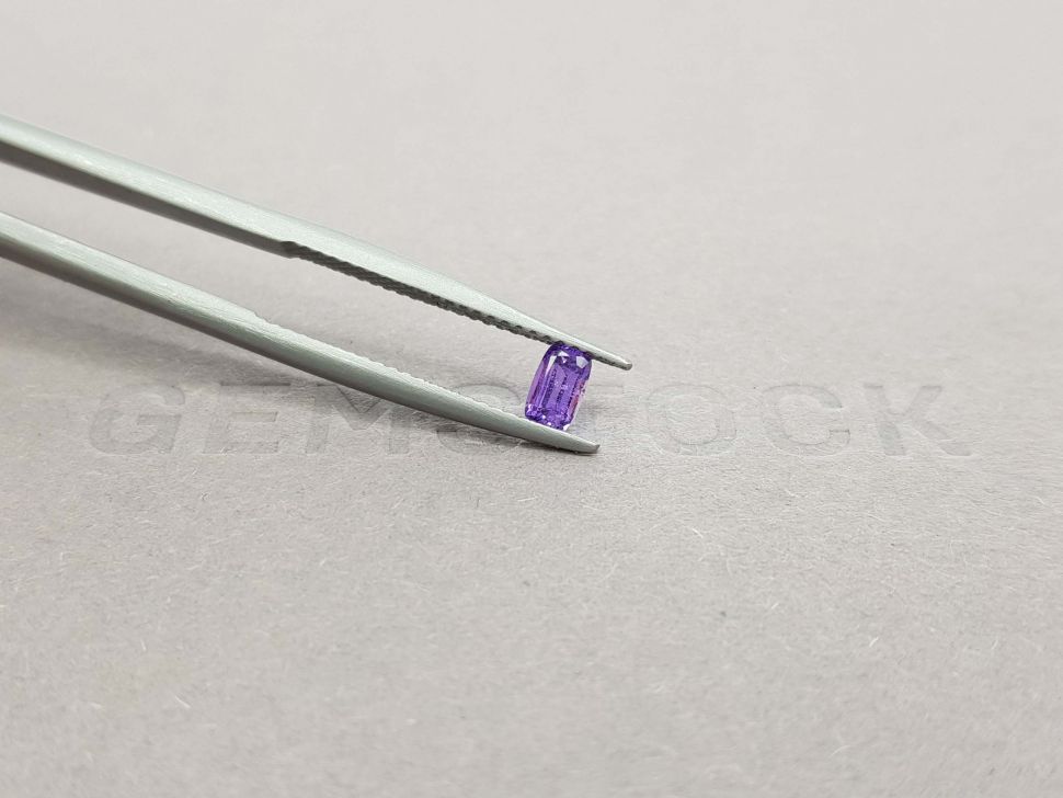 Фиолетовый сапфир в огранке кушон 0,34 карата Изображение №4
