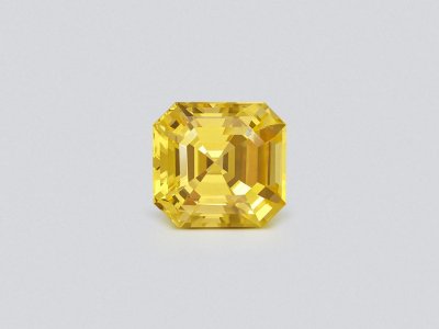 Негретый желтый Golden сапфир в огранке радиант 15,90 карат, Шри-Ланка photo