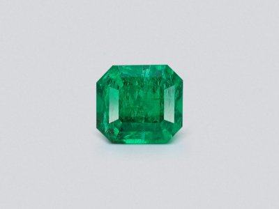 Изумруд Vivid Green в огранке ашер 0,99 карата, Панджшер photo