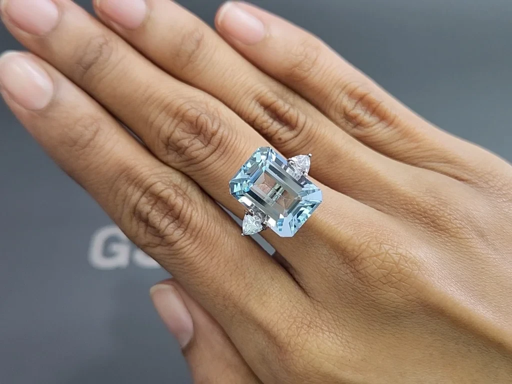 Аквамарин в огранке октагон 12,54 карат, Мадагаскар  Изображение №5