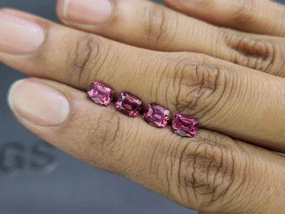 Сет гранатов родолитов в огранке кушон 3,52 карата, Мадагаскар photo