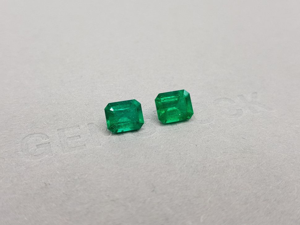 Пара изумрудов цвета Muzo Green 2,17 карат, Колумбия Изображение №2