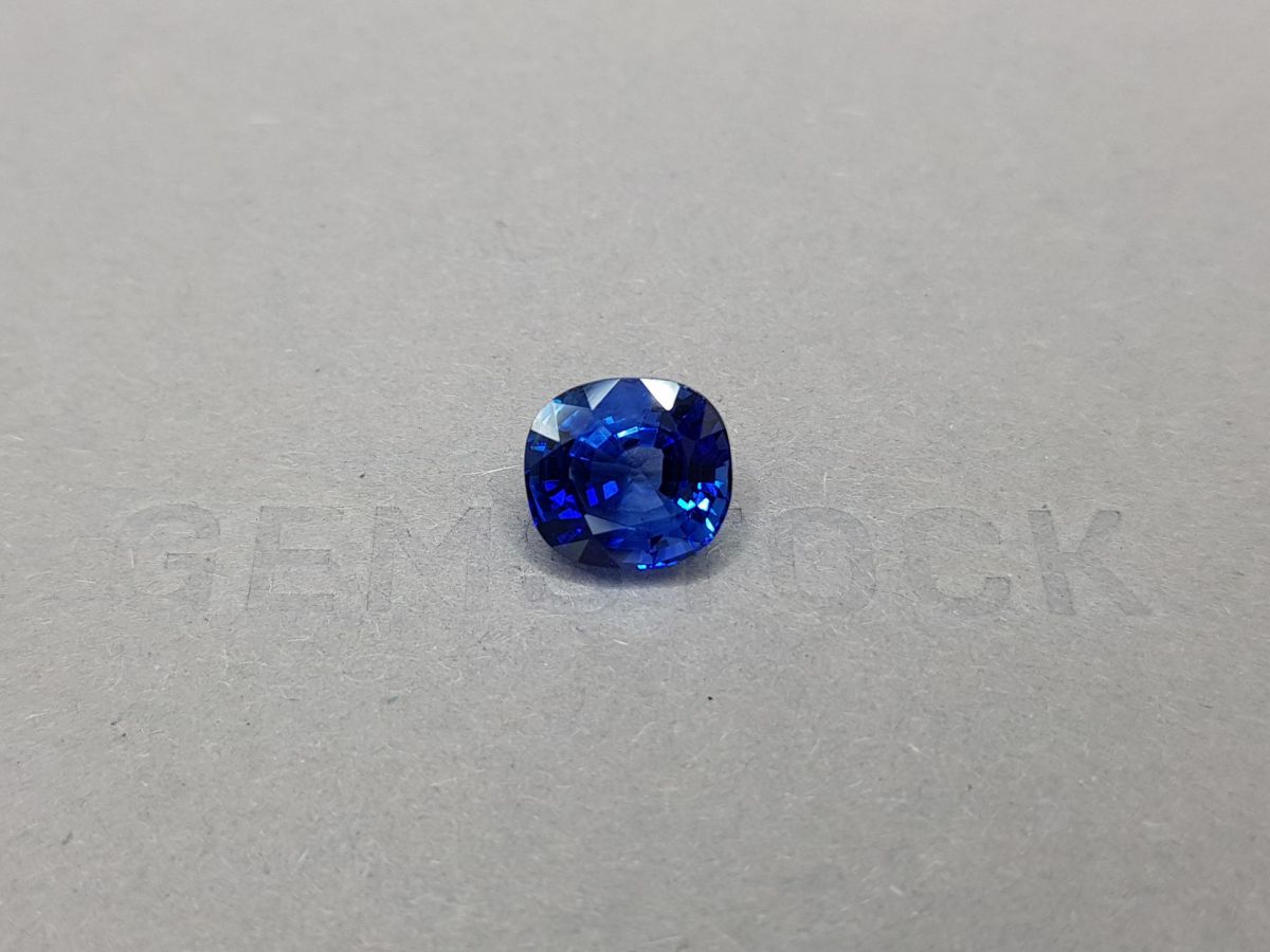 Насыщенный синий сапфир из Шри-Ланки 4,94 карата фото №1