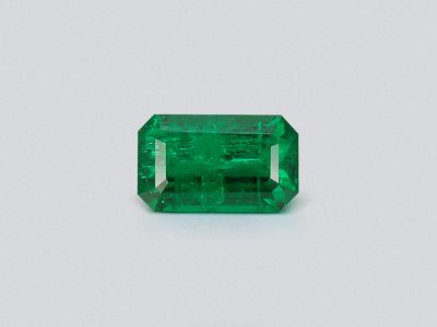 Изумруд Vivid Green в огранке октагон 0,98 карата, Панджшер photo