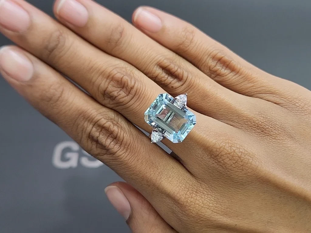 Аквамарин в огранке октагон 11,52 карат, Мадагаскар  Изображение №5