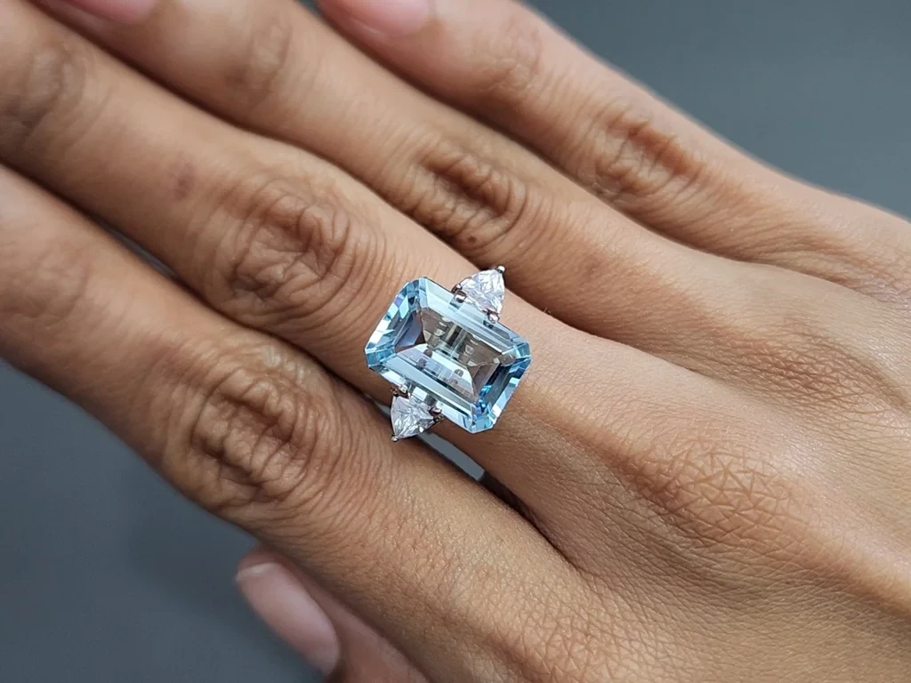 Аквамарин в огранке октагон 5,76 карат, Мадагаскар Изображение №5