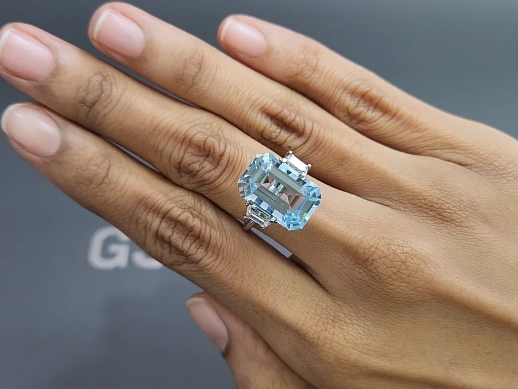 Аквамарин в огранке октагон 10,71 карат, Мадагаскар  Изображение №5