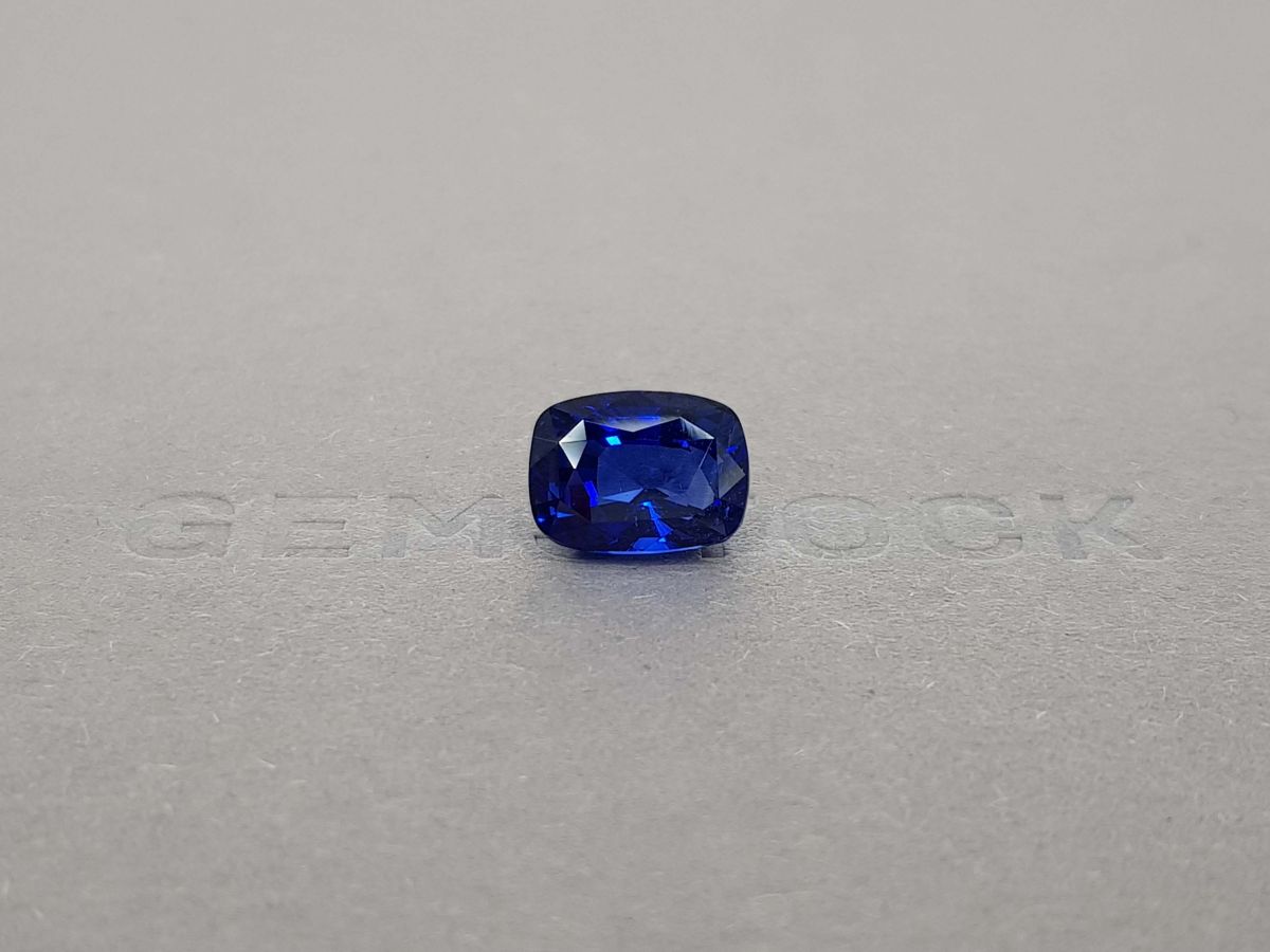 Сапфир цвета Royal Blue в огранке кушон 5,08 карат, Шри-Ланка, GFCO фото №1