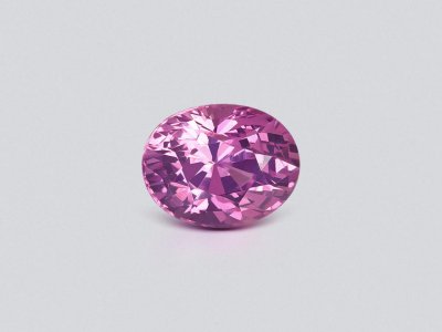 Негретый сапфир Vivid Pink в огранке овал 1,08 карата, Шри-Ланка photo