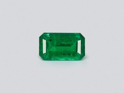 Изумруд Vivid Green в огранке октагон 0,88 карата, Панджшер photo