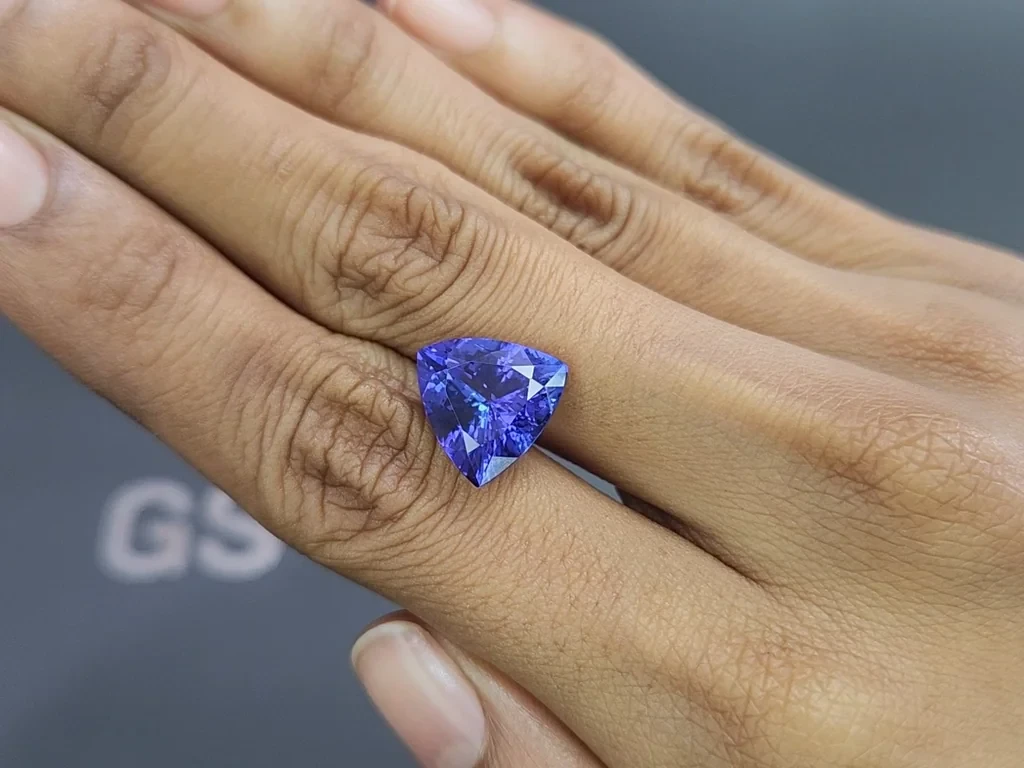 Танзанит в огранке триллион 7,08 карат, Танзания Изображение №2