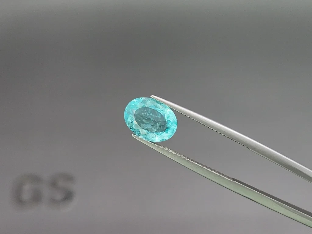 Неоновый зеленовато-голубой турмалин Параиба в огранке овал 2,06 карат, Мозамбик Изображение №3