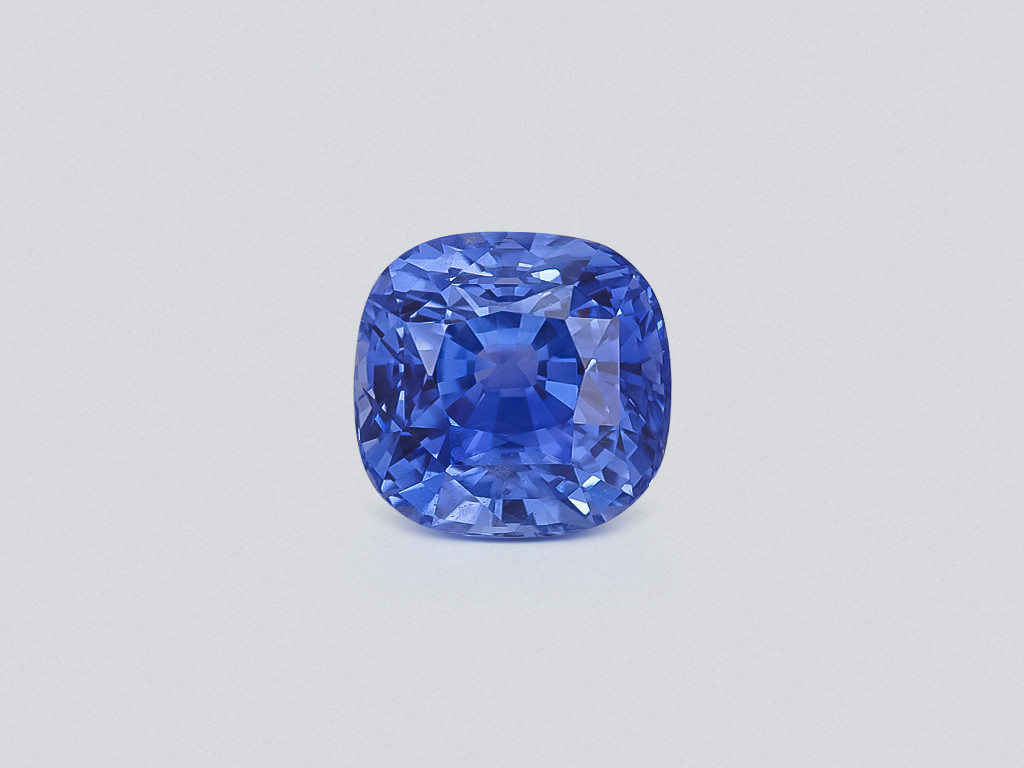 Лот №4. Негретый Cornflower Blue сапфир в огранке кушон 6,18 карат, Шри-Ланка Изображение №1