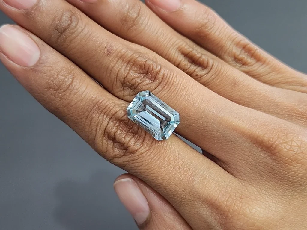 Аквамарин в огранке октагон 6,98 карат, Мадагаскар Изображение №2