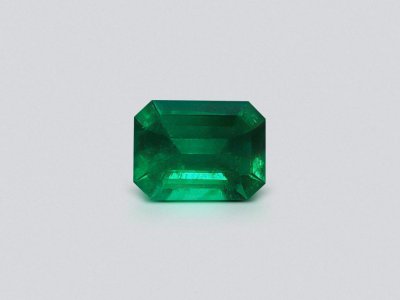 Изумруд цвета "Muzo Green" в огранке октагон 1,57 карат, Колумбия photo
