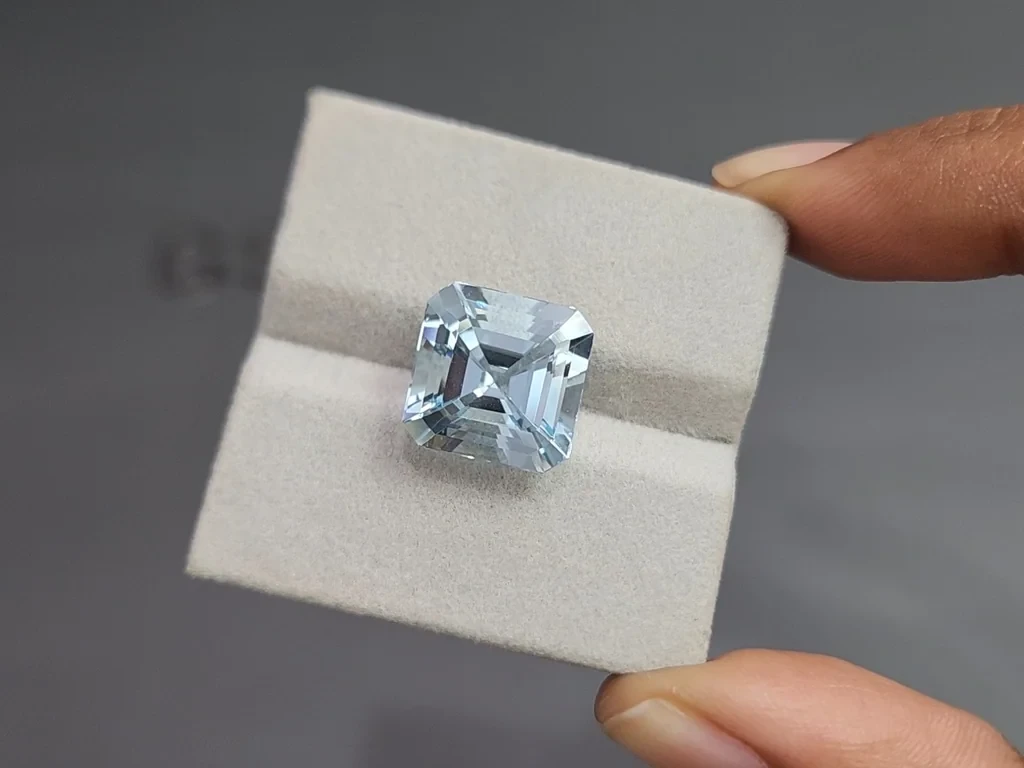 Аквамарин в огранке ашер 9,94 карат, Мадагаскар Изображение №4