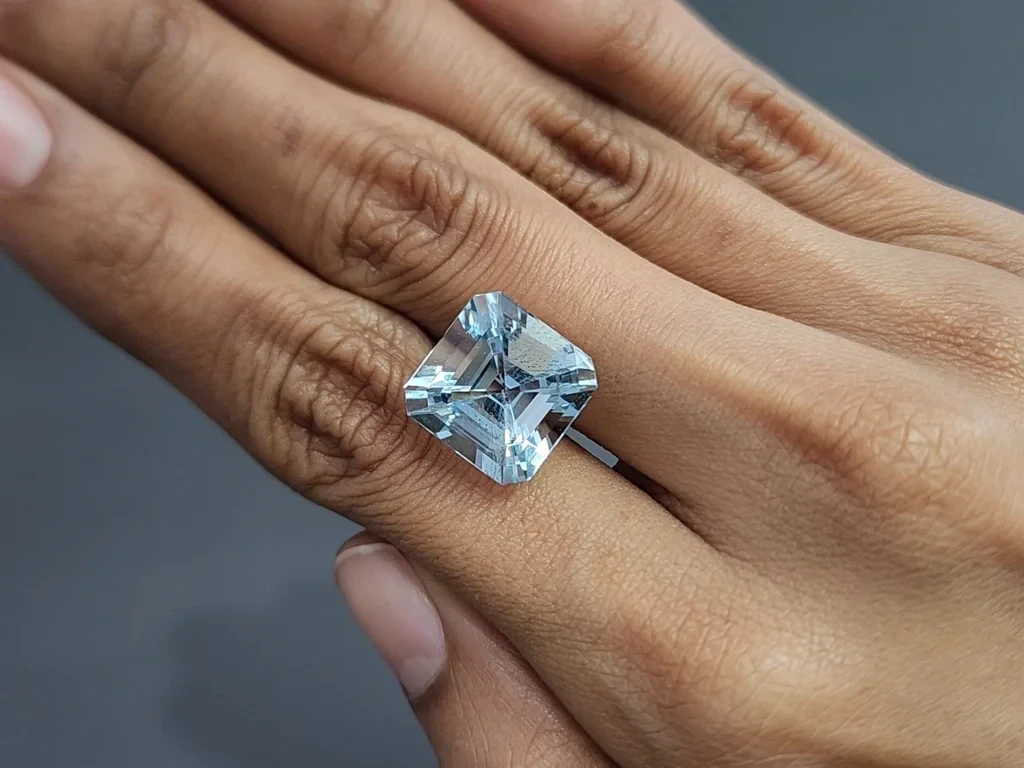 Аквамарин в огранке ашер 9,94 карат, Мадагаскар Изображение №2