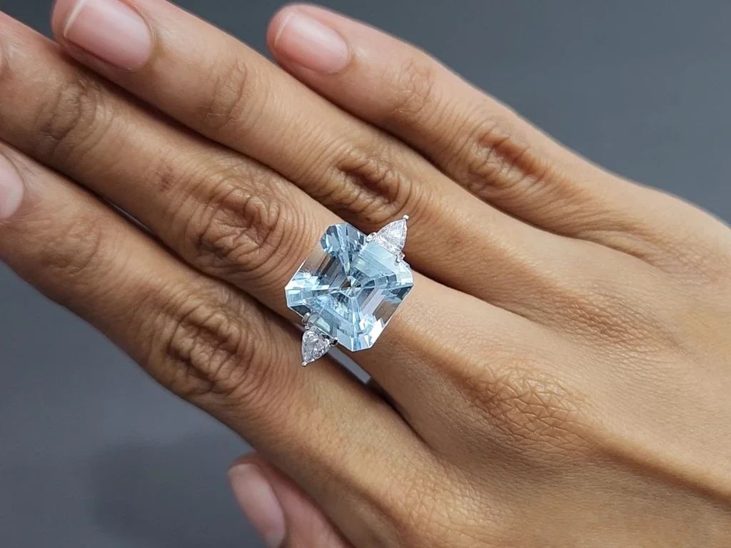 Аквамарин в огранке ашер 9,94 карат, Мадагаскар Изображение №5