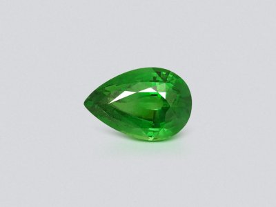 Гранат цаворит Intense Green в огранке груша 3,30 карата, Танзания  photo