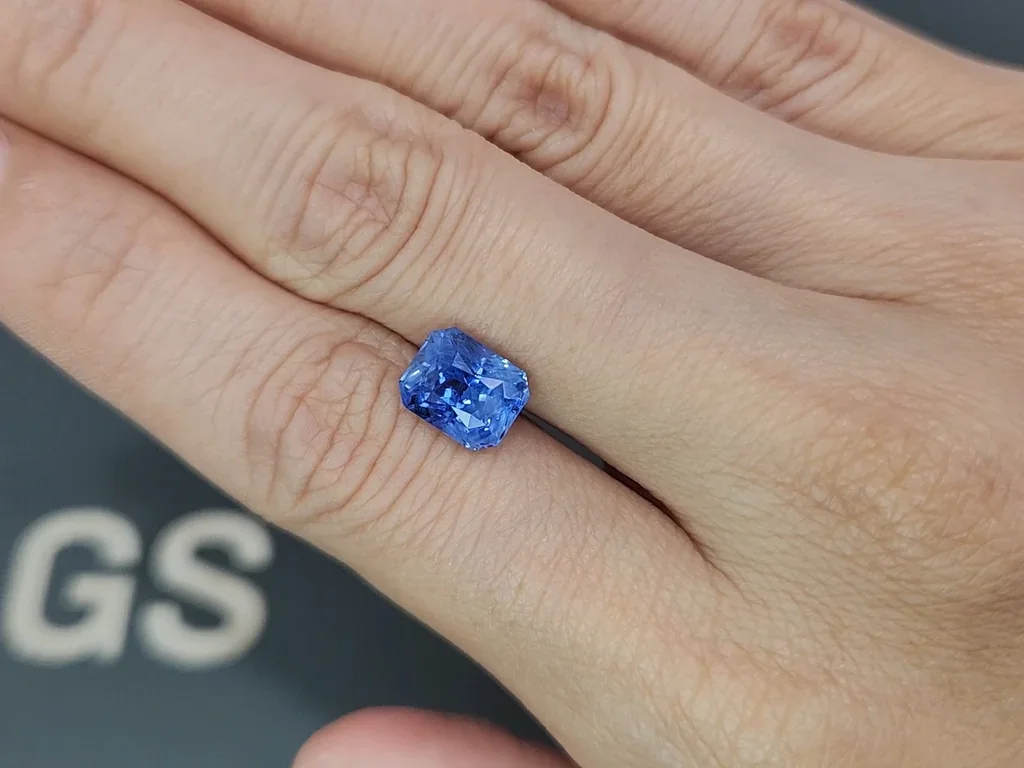 Негретый сапфир Intense Blue в огранке октагон 3,52 карат, Шри-Ланка Изображение №2