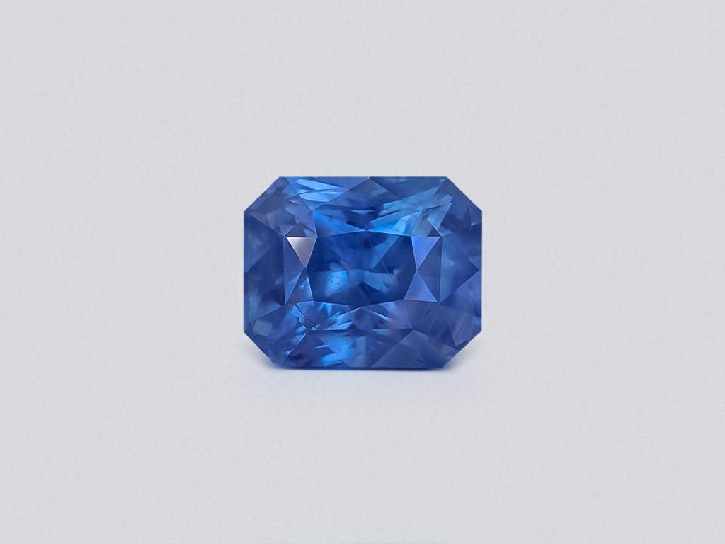Негретый сапфир Intense Blue в огранке октагон 3,52 карат, Шри-Ланка Изображение №1