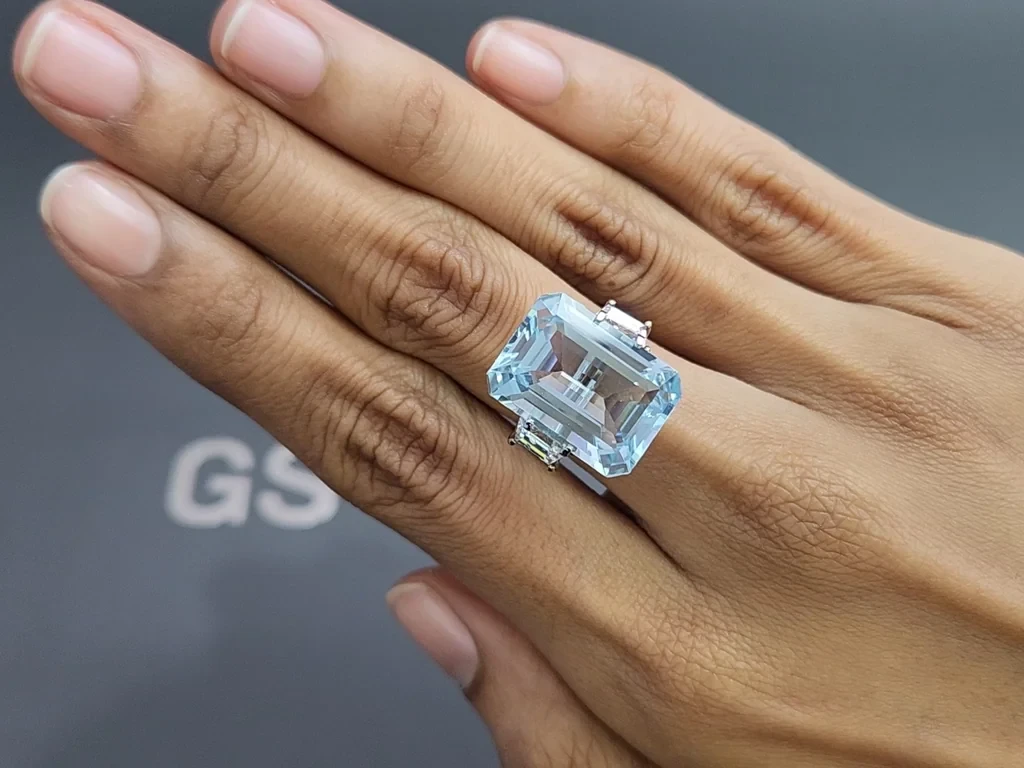 Крупный аквамарин в огранке октагон 14,41 карат, Мадагаскар  Изображение №5