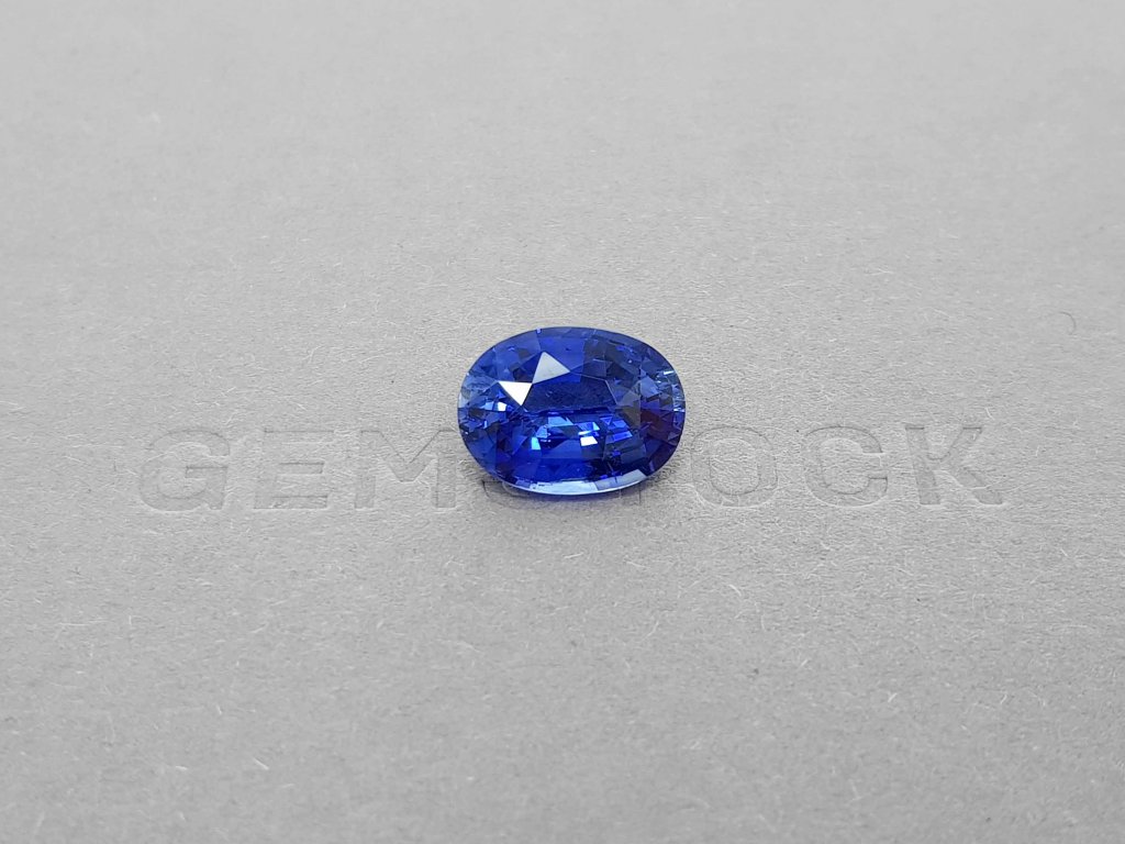 Сапфир Royal Blue в огранке овал 6,66 карат, Шри-Ланка Изображение №1
