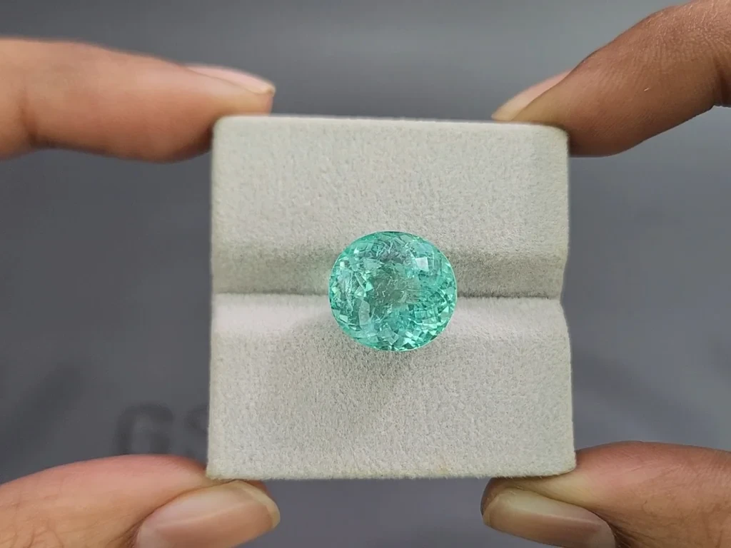 Параиба Neon Green в огранке овал 12,89 карат, Мозамбик Изображение №4