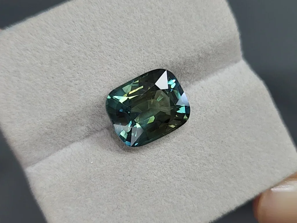 Сапфир Teal в огранке кушон 8,04 карат, Мадагаскар Изображение №4