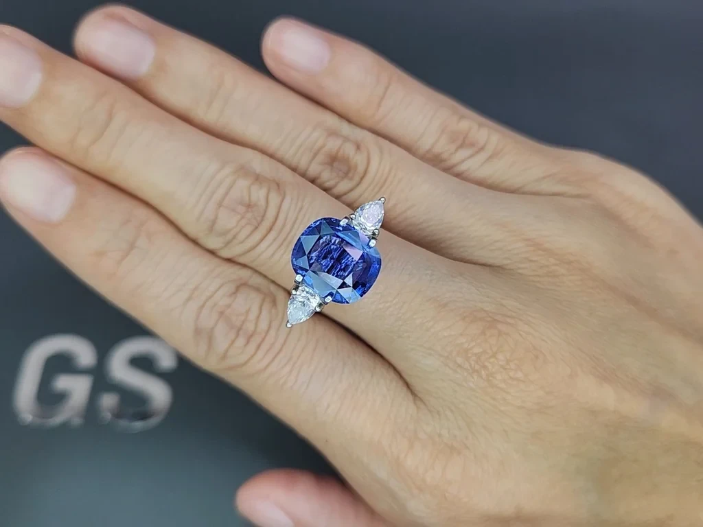 Сапфир Cornflower Blue в огранке кушон 5,45 карат, Шри-Ланка Изображение №5