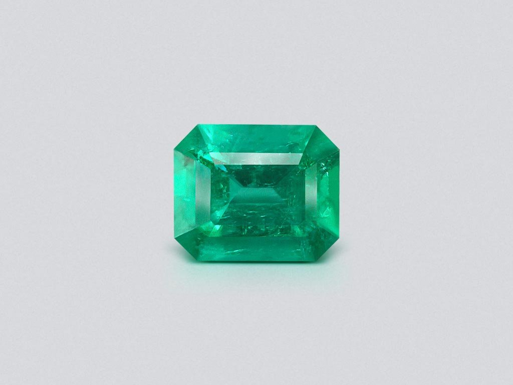 Колумбийский изумруд Vivid Green 1,32 карата Изображение №1