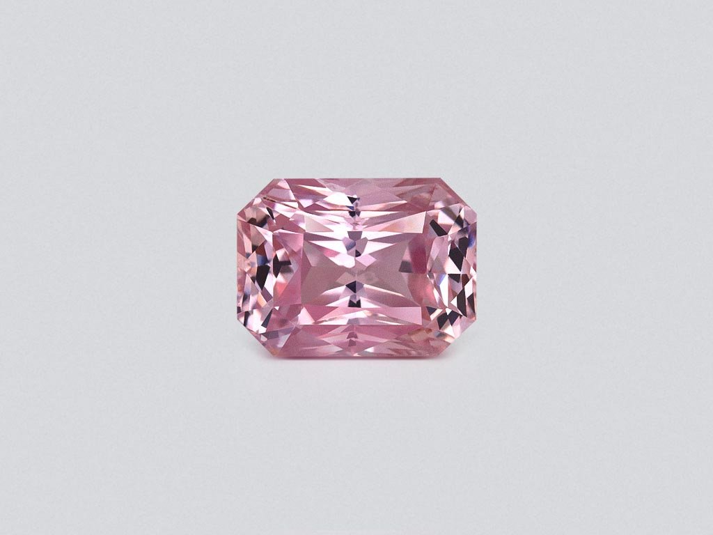 Негретый сапфир Baby Pink в огранке радиант 3,10 карата, Мадагаскар Изображение №1