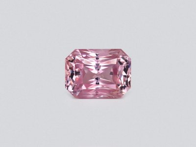 Негретый сапфир Baby Pink в огранке радиант 3,10 карата, Мадагаскар photo
