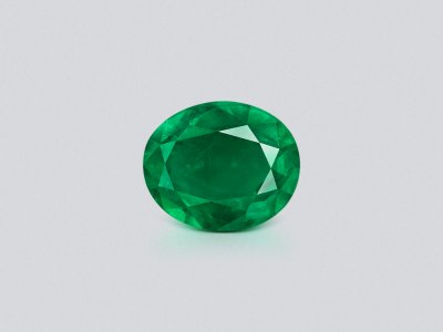  Изумруд Vivid Green в огранке овал 9,70 карата, Замбия photo
