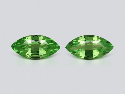 Пара цаворитов Intense Green в огранке маркиз 1,59 карат, Танзания photo